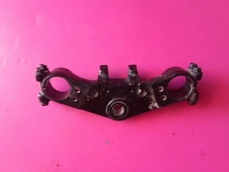 Té de fourche superieur Kawasaki 1000 GTR — photo 1/2
