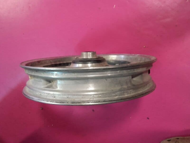 Jante avant Kawasaki ZR 1100 Zephyr — photo 2/3