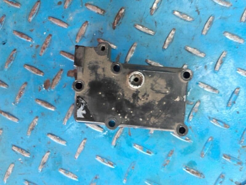 Couvercle carter moteur reniflard huile Kawasaki GPX 750 R zx750f — photo 1/2