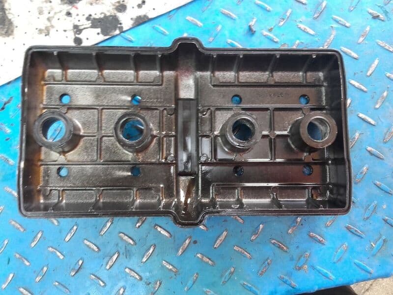 Couvre culasse cache culbuteur Kawasaki GPX 750 R zx750f — photo 2/2