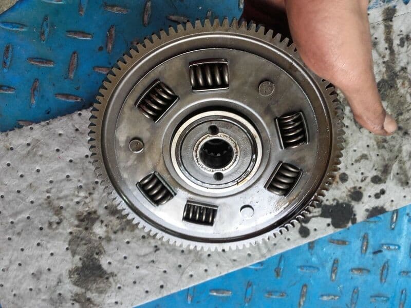 Embrayage complet Kawasaki GPX 750 R zx750f — photo 3/3