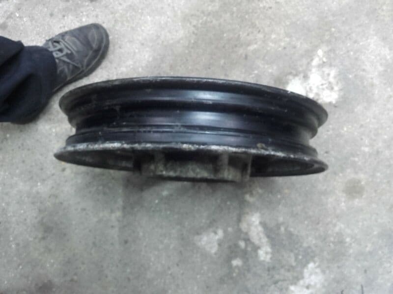 Jante avant Kawasaki GPX 750 R zx750f — photo 2/3