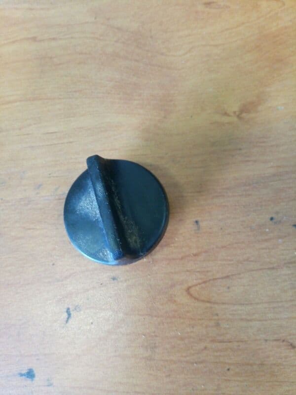 Bouchon de remplissage d’huile Kawasaki GPZ 1000 RX ZXT00A — photo 1/2