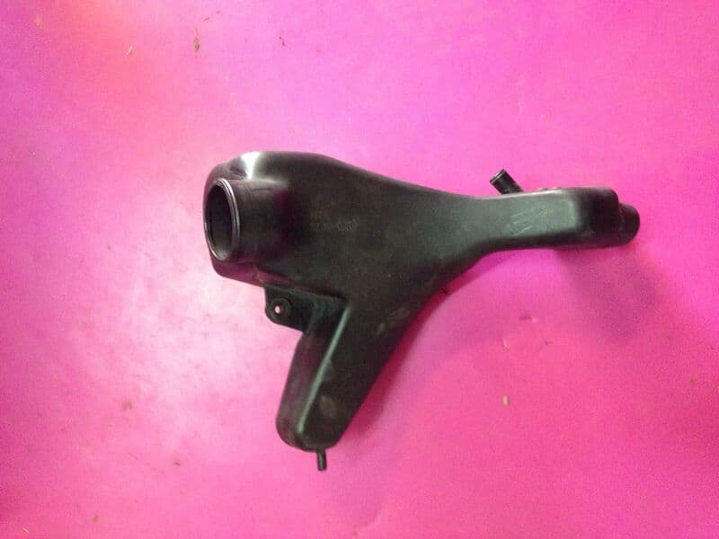 Conduit manchon d’air gauche Kawasaki 600 ZZR — photo 1/2
