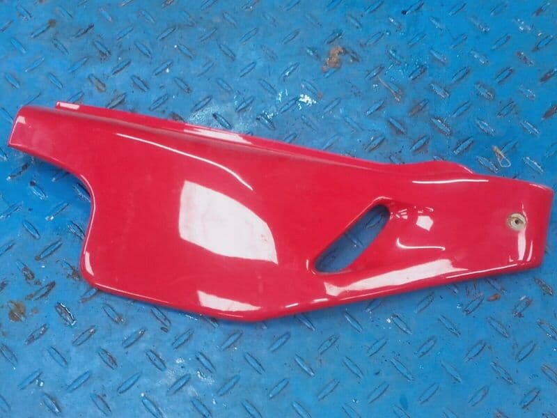 Flanc de carenage cache latéral droit Aprilia 125 Pegaso GQ — photo 1/1