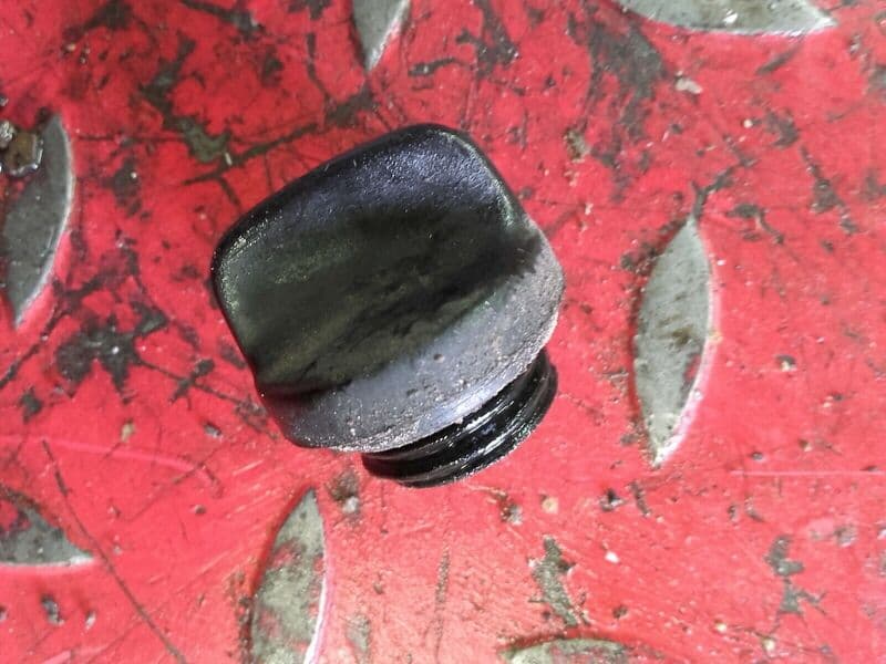 Bouchon de remplissage carter d’huile Honda 125 CRM jd13a — photo 1/1
