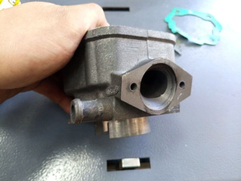 Haut moteur cylindre piston fonte Ø39.90 MM pour Derbi EURO2 — photo 3/3