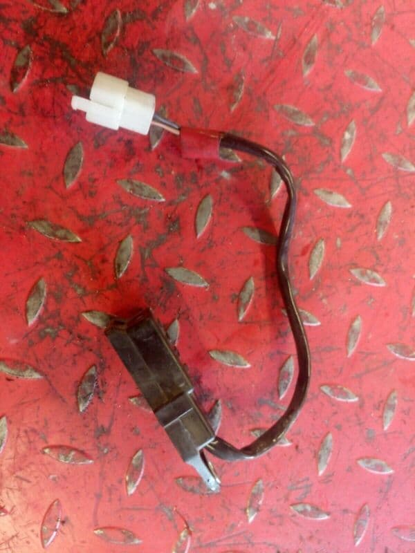 Boite à fusibles Honda 250 CMX Rebel — photo 1/1
