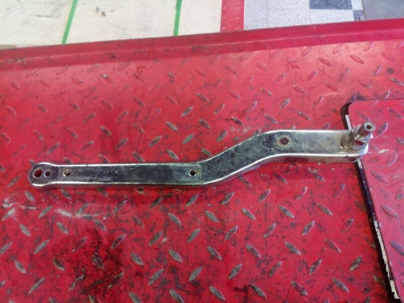 Sabre arrière gauche Honda 250 CMX Rebel — photo 1/2