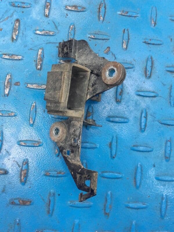 Support relais CDI Honda 350 XLR nd03 — photo 1/1