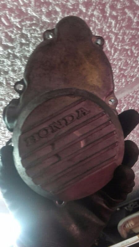 Carter couvercle d’allumage Honda CBR F 600 pc19 — photo 1/1