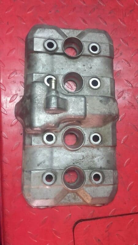 Couvre culasse cache culbuteur Honda CBR F 600 pc19 — photo 1/2