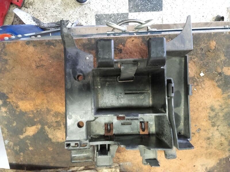 Bac support de batterie Honda 125 VT Shadow jc29 — photo 2/2