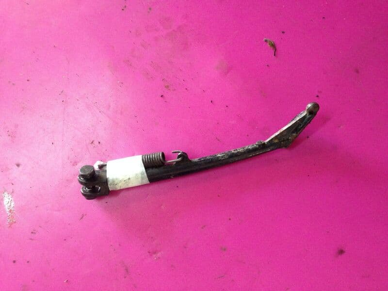 Bequille laterale avec ressort Kawasaki KZ 750 E — photo 1/1