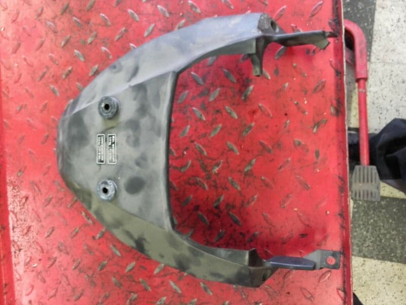 Carénage arrière Honda 125 XL Varadero JC32 — photo 2/2