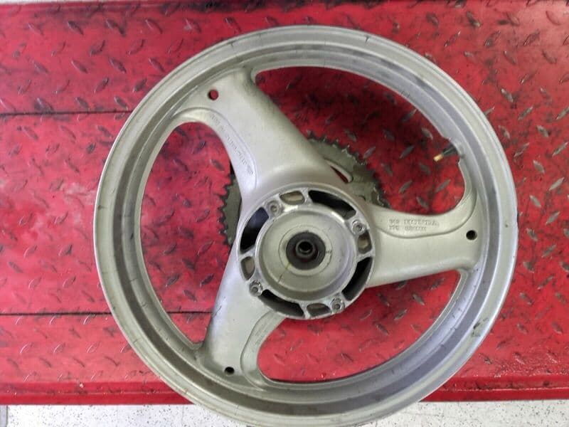Jante arriere Honda 125 XL Varadero JC32 — photo 1/2