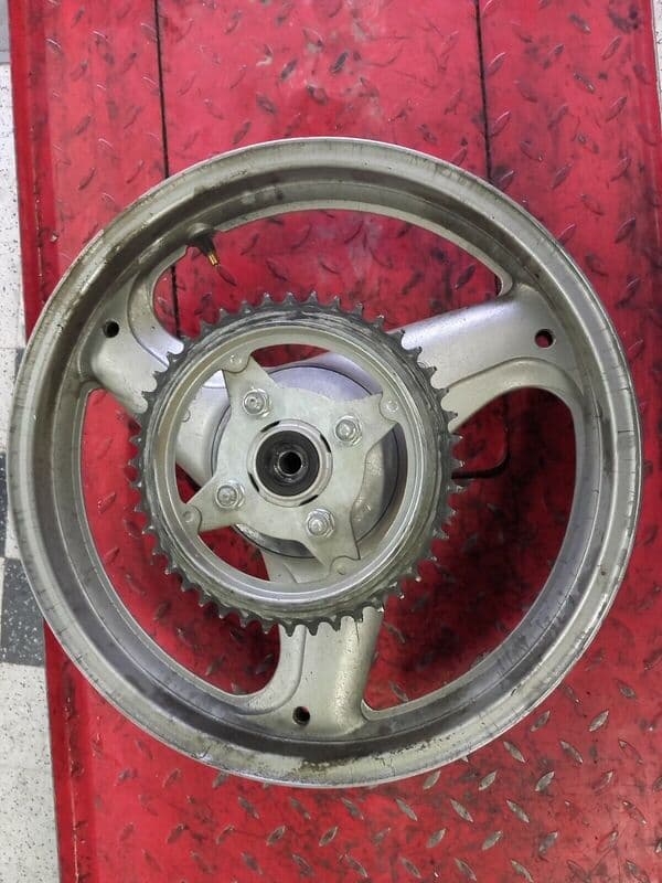 Jante arriere Honda 125 XL Varadero JC32 — photo 2/2