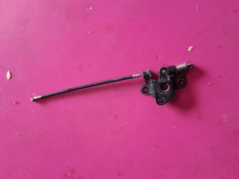 Mecanisme ouverture de selle Honda 125 NSR JC22 — photo 1/1
