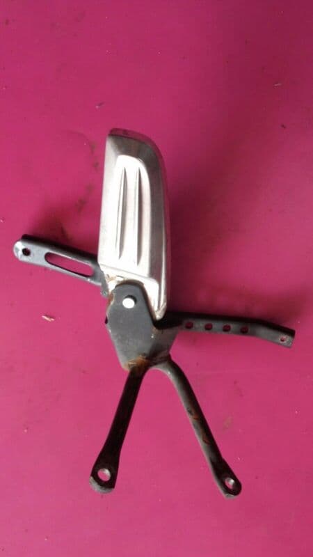 Platine cale pied arriere gauche Honda 125 PCX MLHJF28A — photo 2/2
