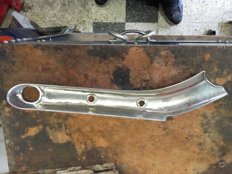 Sabre cadre boucle arriere droit Honda 125 VT Shadow jc29 — photo 1/2