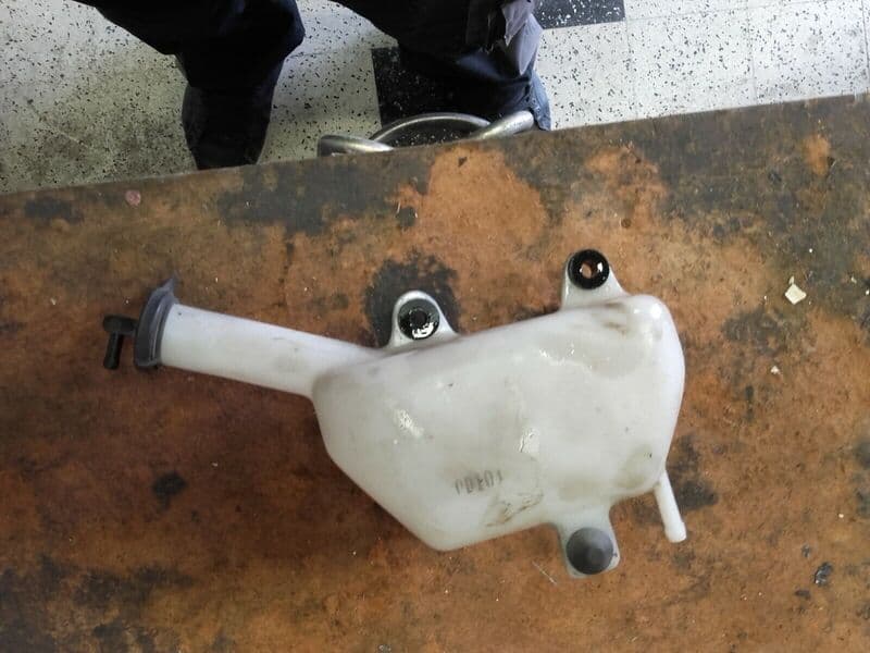 Vase d’expansion Honda 125 VT Shadow jc29 — photo 1/1