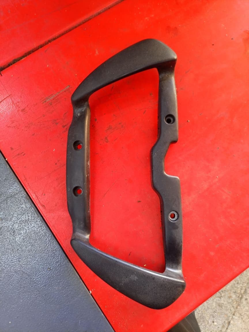 Poignée arrière passager Aprilia sr 50 street 1 — photo 2/2