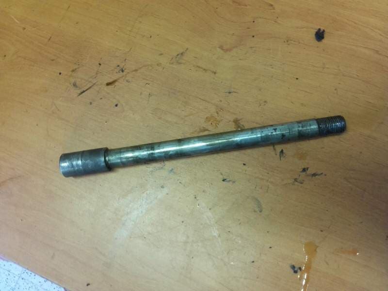 Axe de roue avant Suzuki 650 DL V-strom ABS 07-11 js1b121 — photo 1/1
