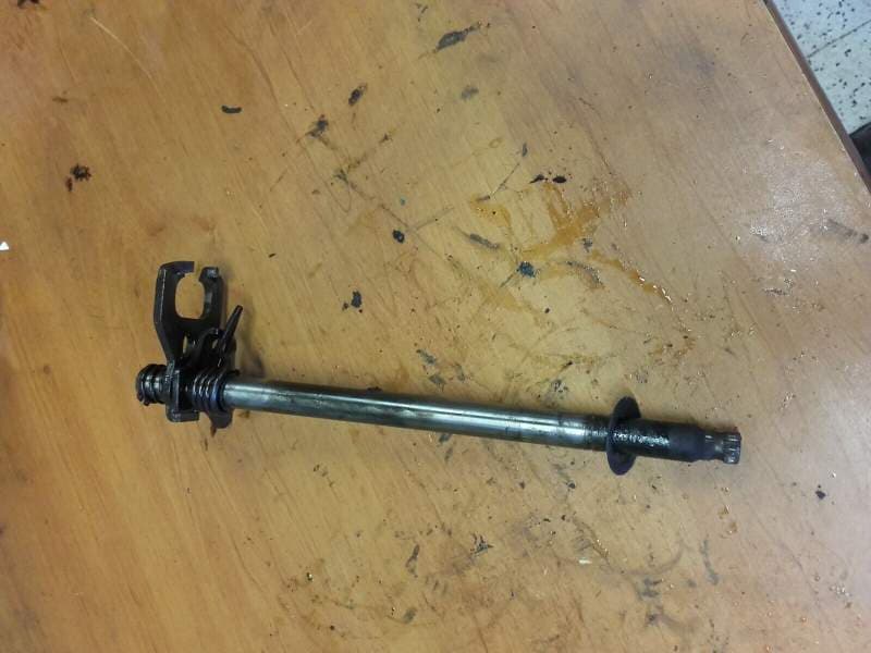 Axe de selecteur de vitesses Suzuki 650 DL V-strom ABS 07-11 js1b121 — photo 1/1