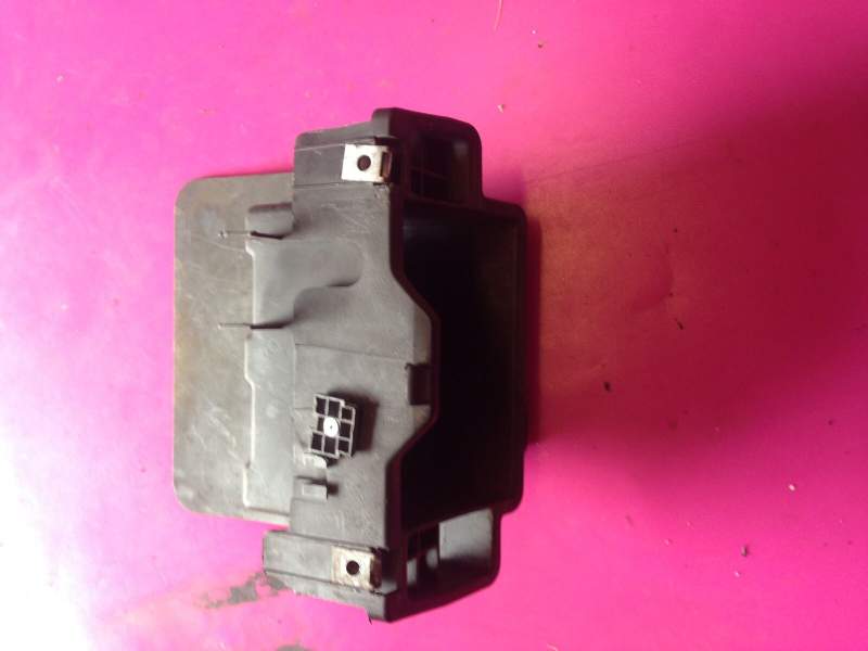 Bac a batterie Piaggio 125 LX4 M15100 LX Hexagon — photo 1/2