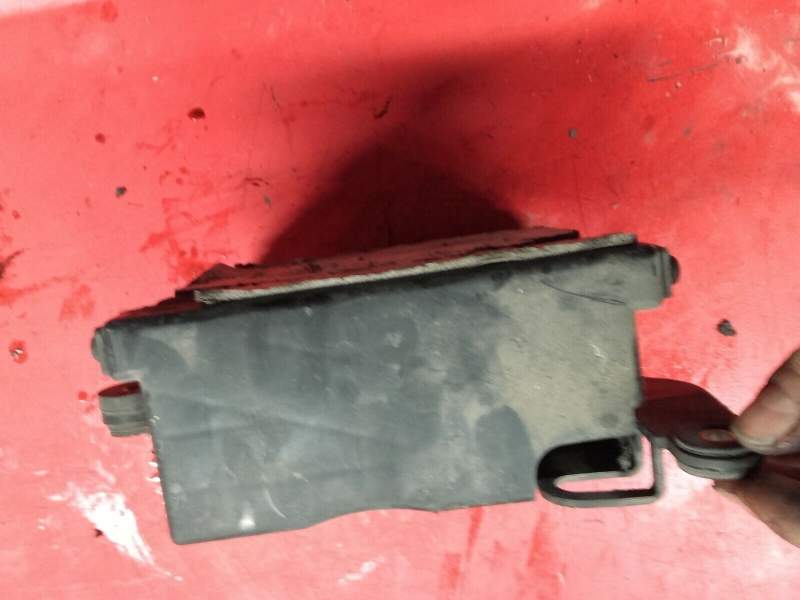 Bac a batterie Suzuki 600 GSXF aj111 — photo 2/3
