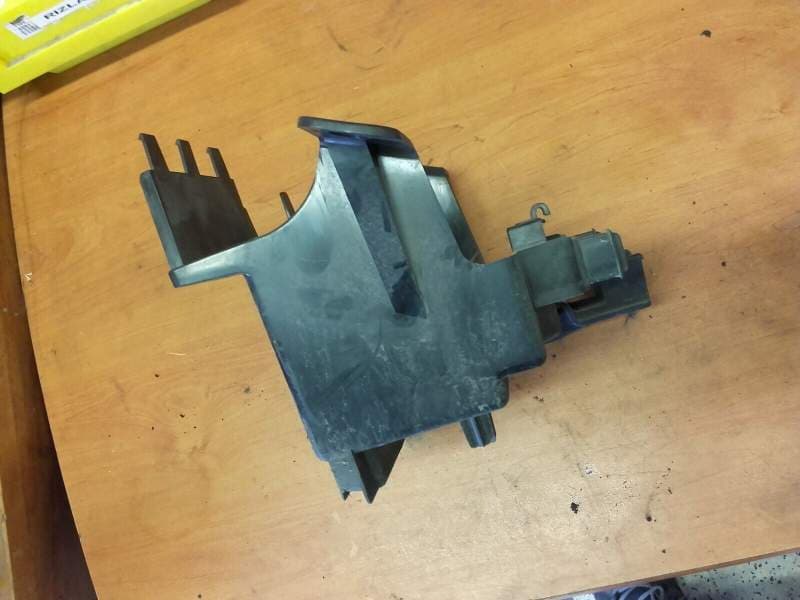Bac a batterie Suzuki 650 DL V-strom ABS 07-11 js1b121 — photo 1/2