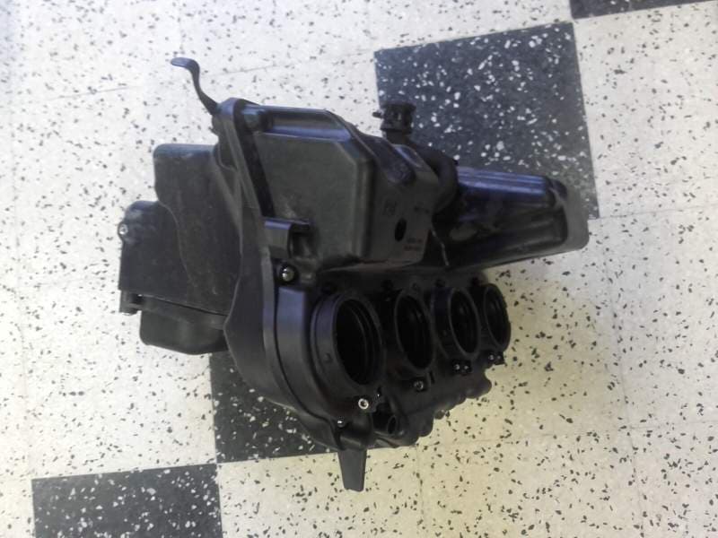 Boite a air Kawasaki Z800 Z 800 13-16 — photo 2/3
