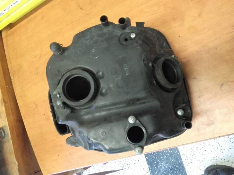 Boite a air Suzuki 650 DL V-strom ABS 07-11 js1b121 — photo 2/2