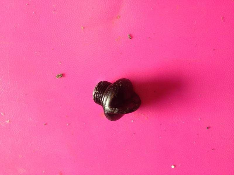 Bouchon de remplissage d’huile Piaggio 125 LX4 M15100 LX Hexagon — photo 1/1