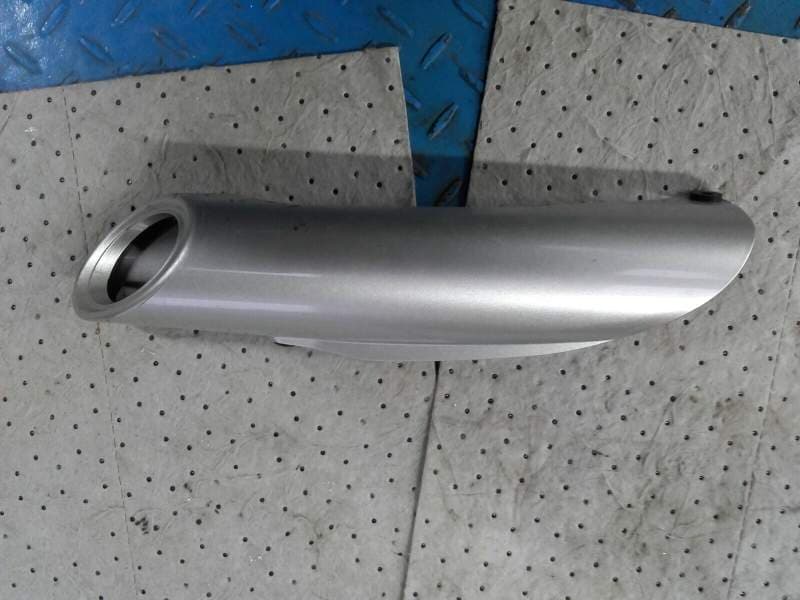 Cache silencieux d’echappement gauche Suzuki 600 GSR 06-11 — photo 2/2