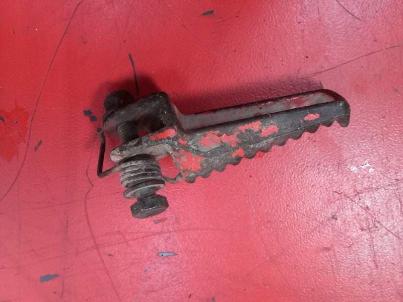 Cale pied avant droit KTM 80 mx 1984 1985 1986 — photo 1/2