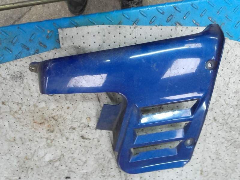 Carenage lateral de radiateur ecope avant gauche Honda 1100 GL goldwing sc02 — photo 2/2