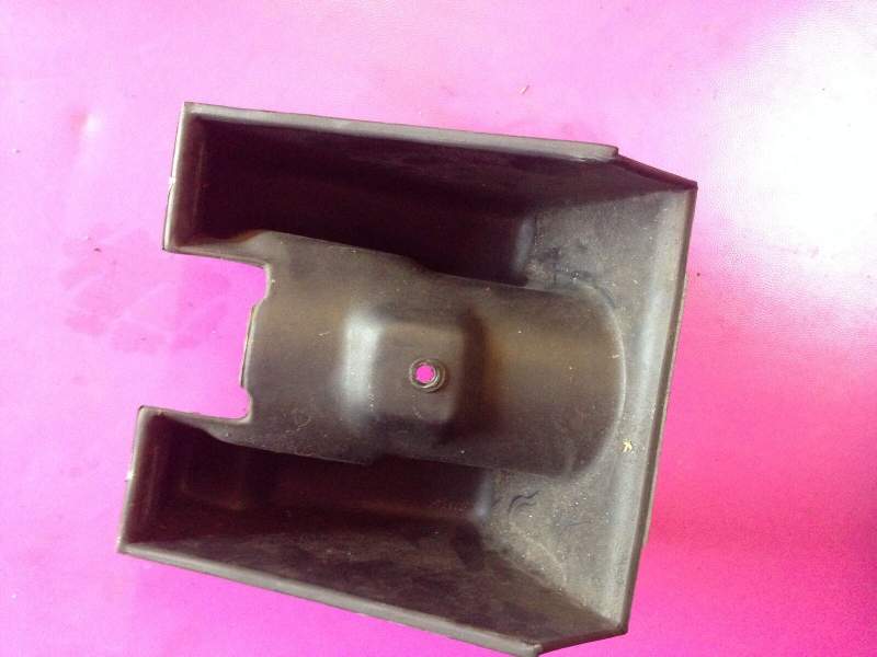 Carenage vide poches Piaggio 125 LX4 M15100 LX Hexagon — photo 1/2