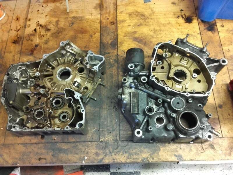 Carter bas moteur Suzuki 650 DL V-strom ABS 07-11 js1b121 — photo 2/2