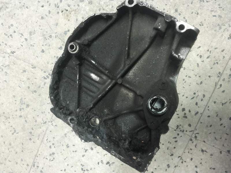 Carter pignon sortie de boite Suzuki 500 GS GSE gm51a — photo 2/2