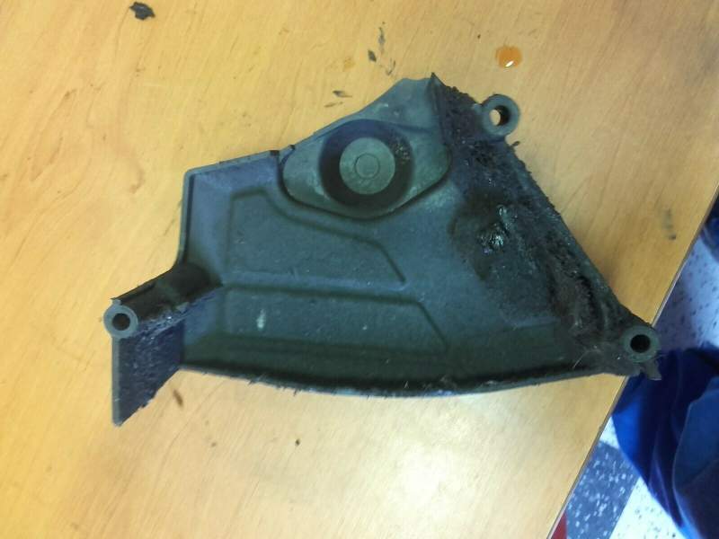 Carter pignon sortie de boite Suzuki 650 DL V-strom ABS 07-11 js1b121 — photo 1/2