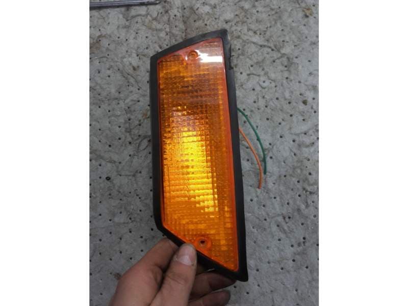 Clignotant avant gauche Honda 1100 GL goldwing sc02 — photo 2/2
