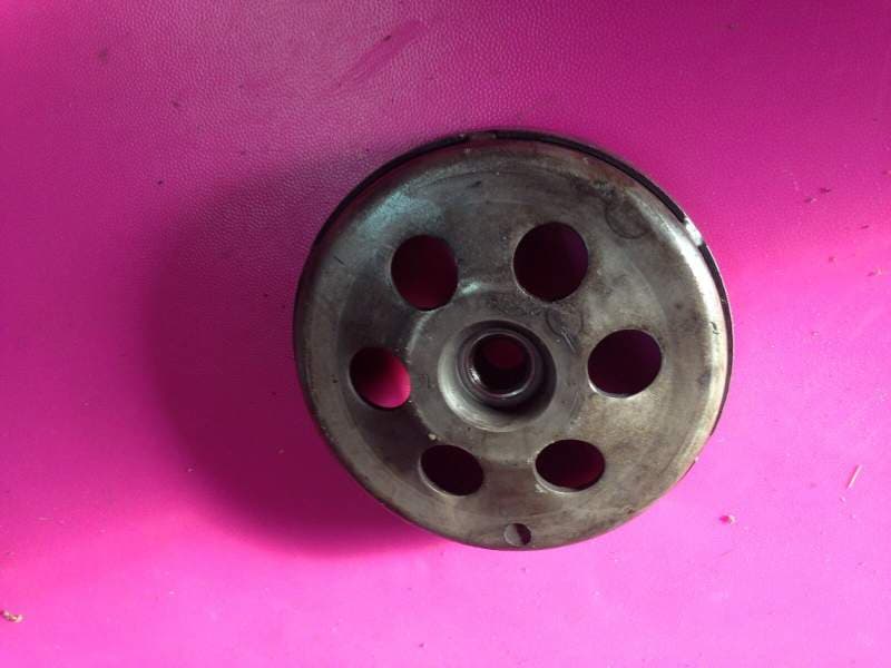 Cloche d’embrayage Piaggio 125 LX4 M15100 LX Hexagon — photo 2/2
