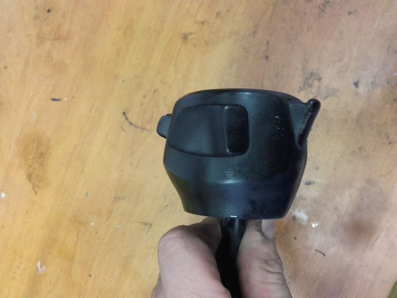 Commodo gauche Suzuki 600 GSXF aj111 — photo 2/3
