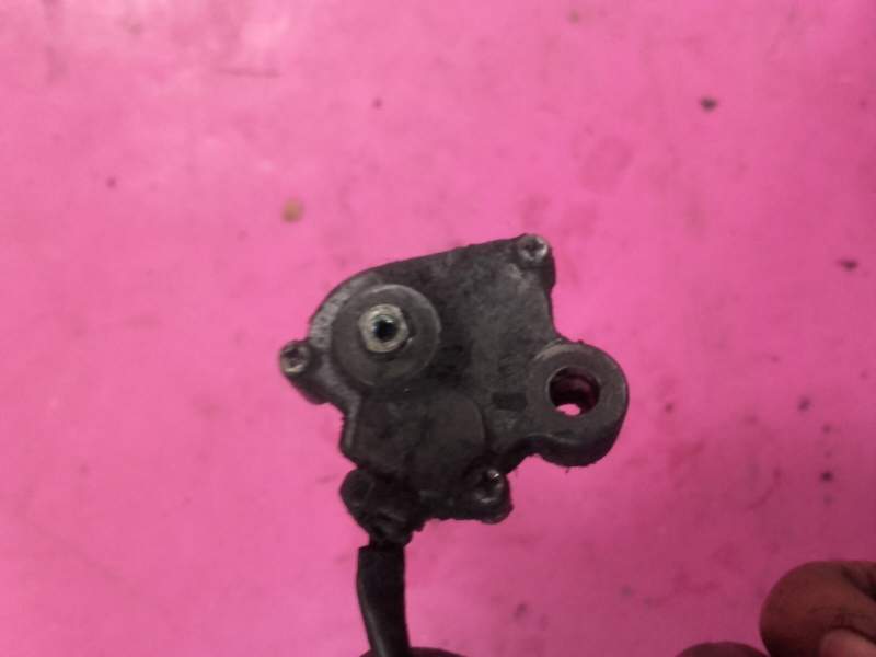 Contacteur de bequille laterale Kawasaki Ninja ZX9R 900 98-99 zc — photo 1/2