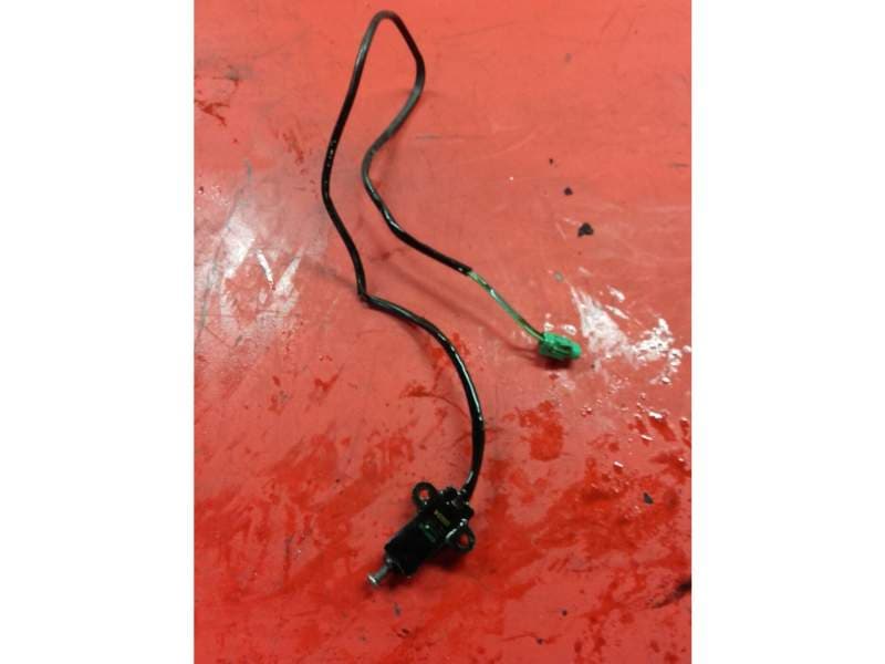 Contacteur de bequille laterale Suzuki 600 GSXF aj111 — photo 1/1