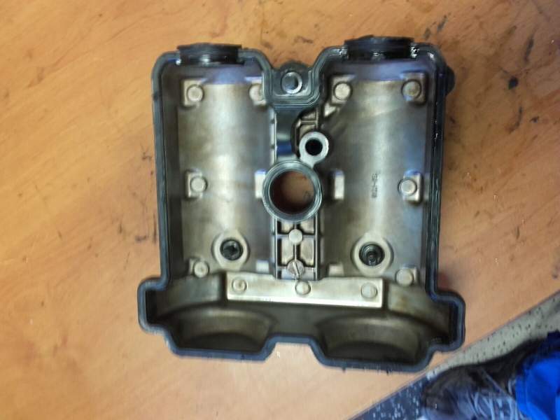 Couvre culasse arriere cache culbuteur Suzuki 650 DL V-strom ABS 07-11 js1b121 — photo 1/2