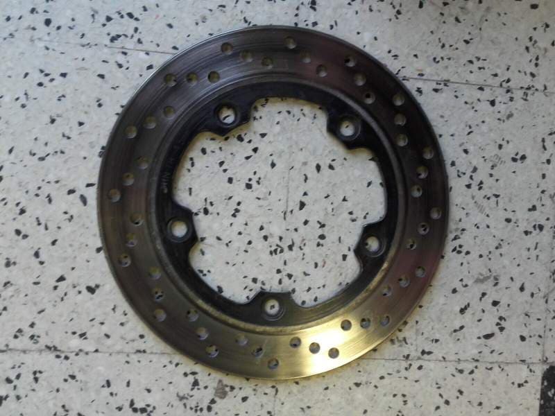 Disque de frein arriere Suzuki 650 Bandit GSF js1 07-08 — photo 1/1