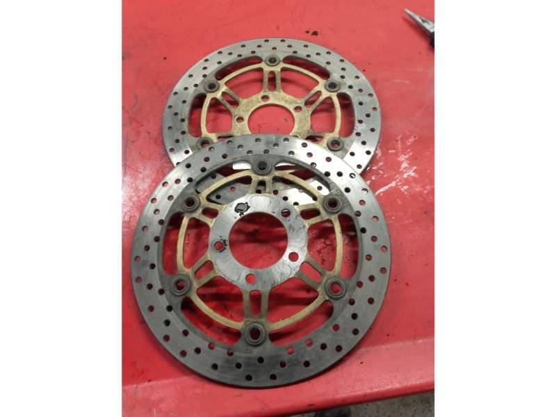 Disques de frein avant Suzuki 600 GSXF aj111 — photo 1/1