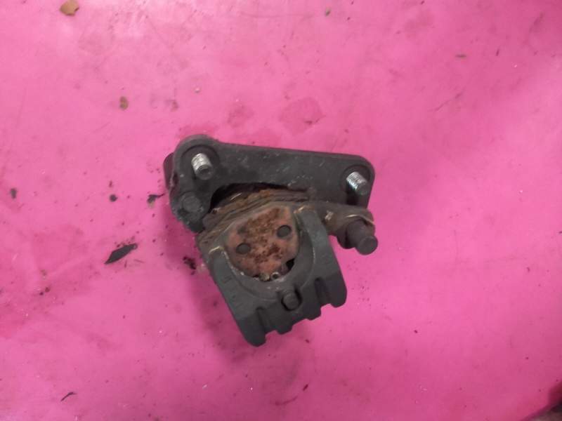 Etrier de frein arriere Kawasaki Ninja ZX9R 900 98-99 zx900c — photo 1/3